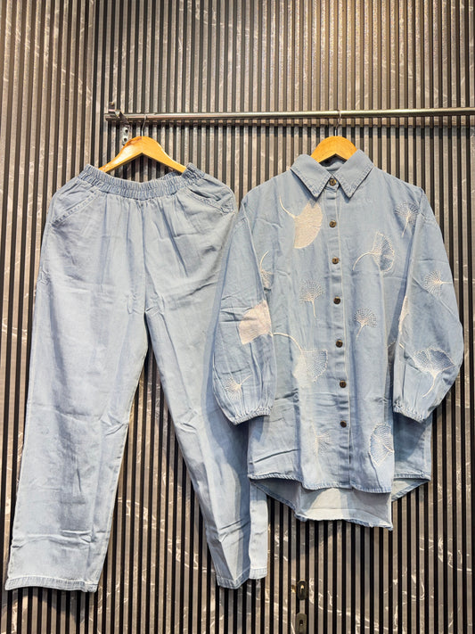 10011Presenting Beautiful outfit denim 2piece coat set