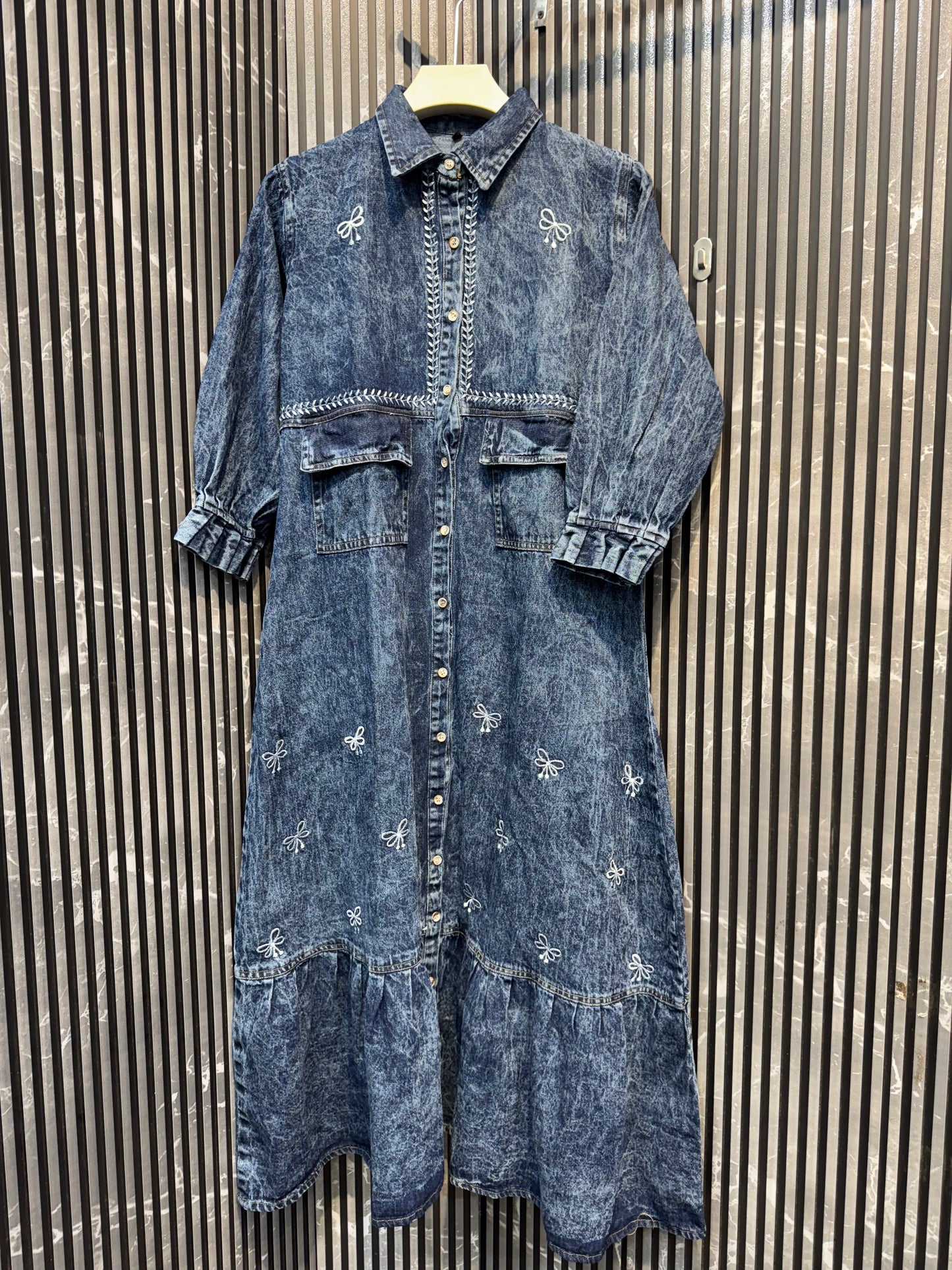 Cod 10014 Shop presenting inputted denim long midi 🧥