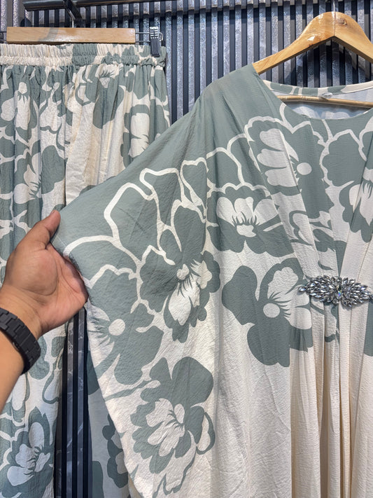 10009✨most loved❤️and demanded article — Noor-e-Haya Long Abaya with Namazi Dupatta.🧕🏻