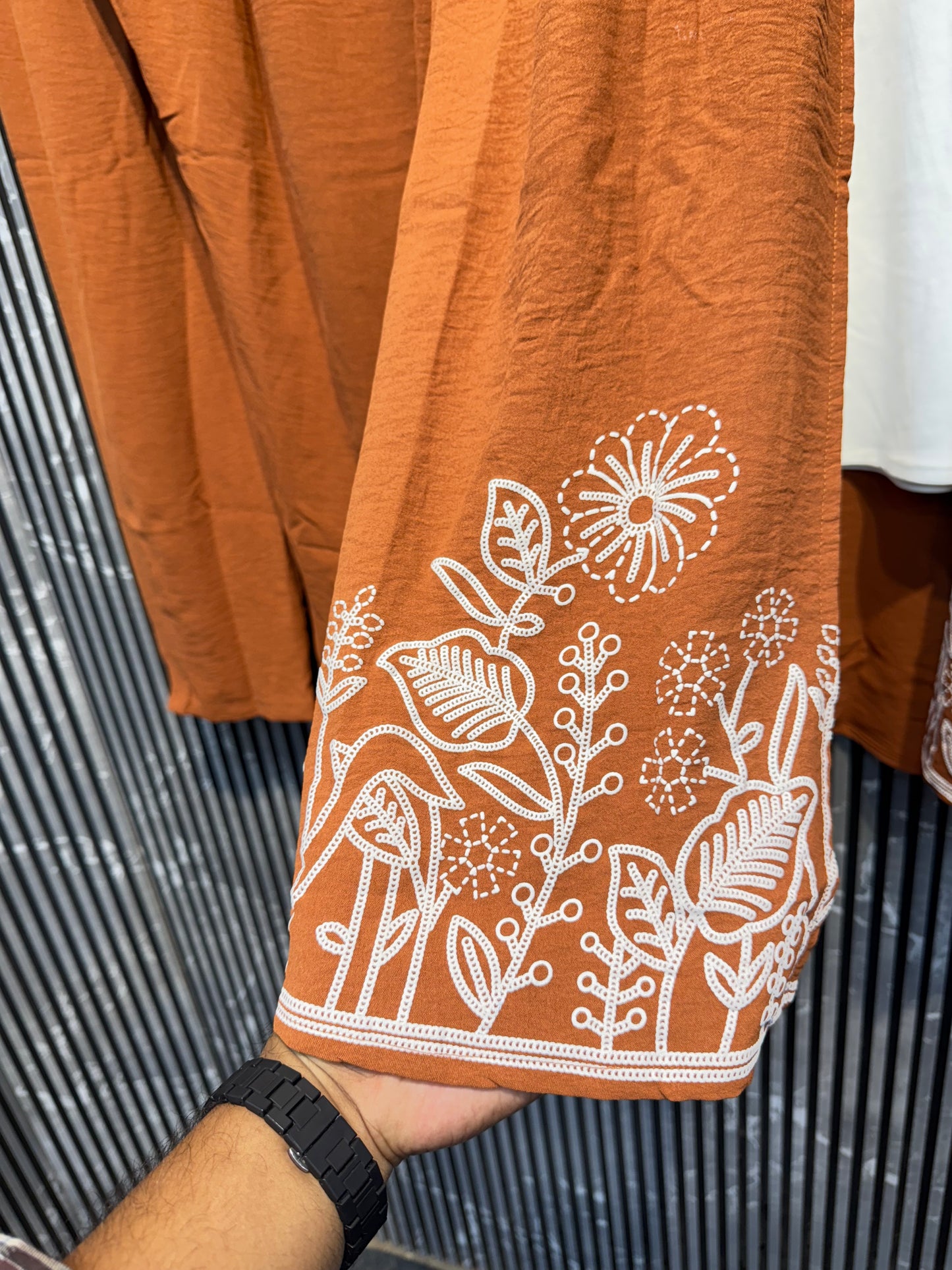 10010Zariya Luxe 3-Piece Suit Set | Premium Fabric & Elegant Design by Ajmeri Fashion