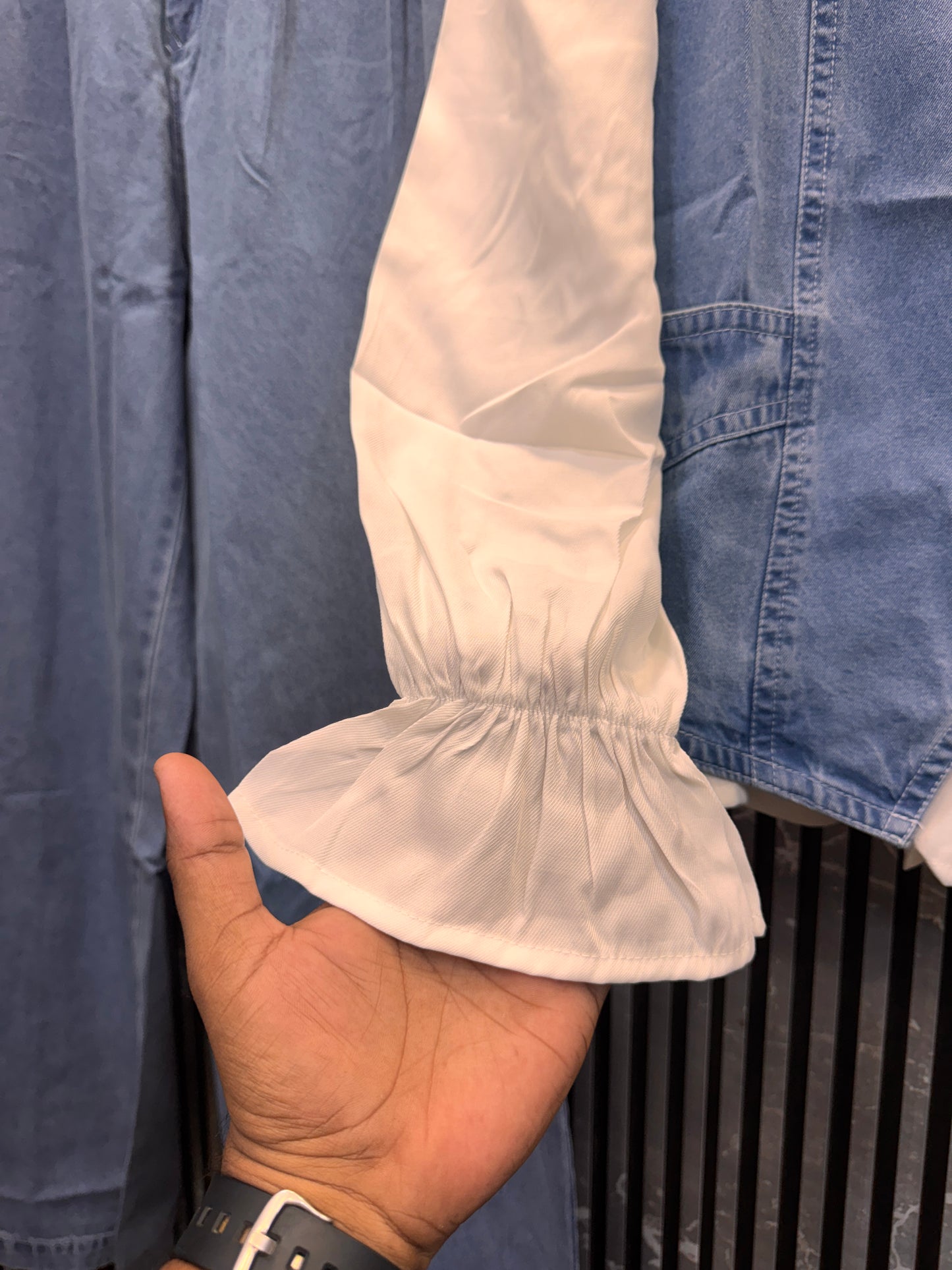✨ Premium Imported Denim Co-ord Set ✨
Upgrade your wardrobe with our ultra-stylish and premium denim co-ord set. Designed for modern women who love a blend of comfort, elegance, and top-notch quality. Whether it's a casual day out or an evening gathering,