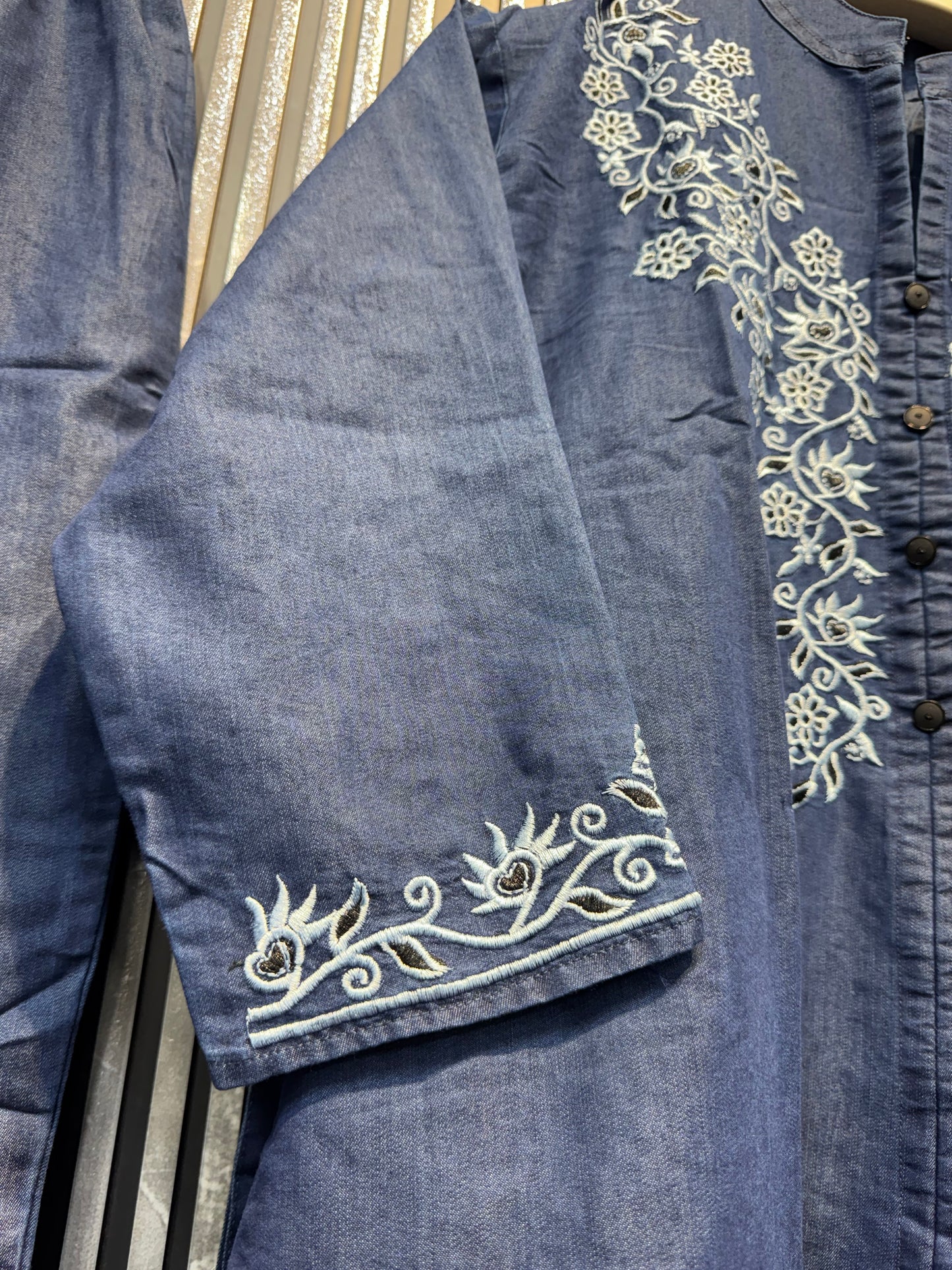 10008✨So Presenting Beautiful outfit Dainm cod set with embroidery ❤️