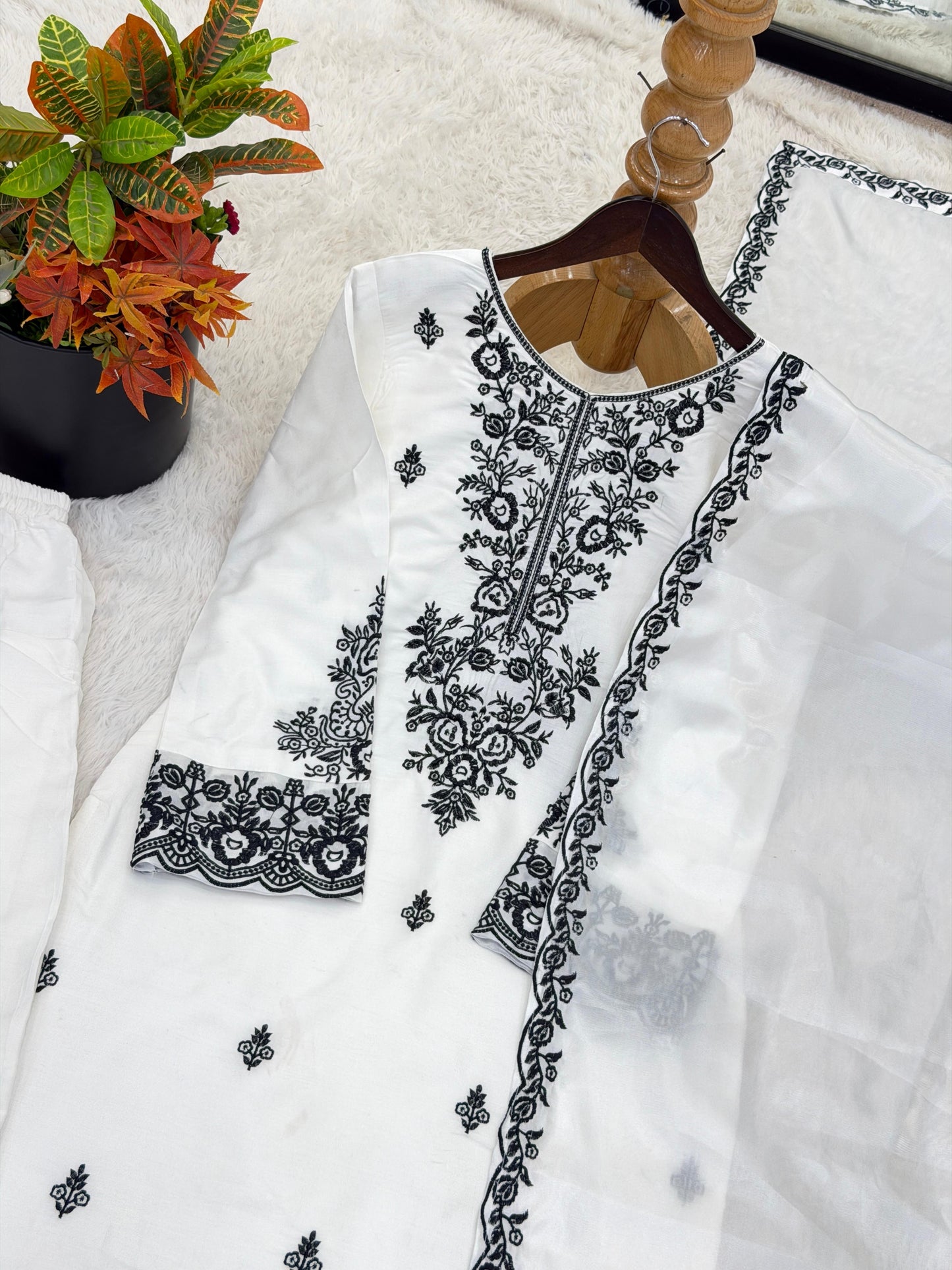 👗 *Category:* *Women’s Ethnic Wear