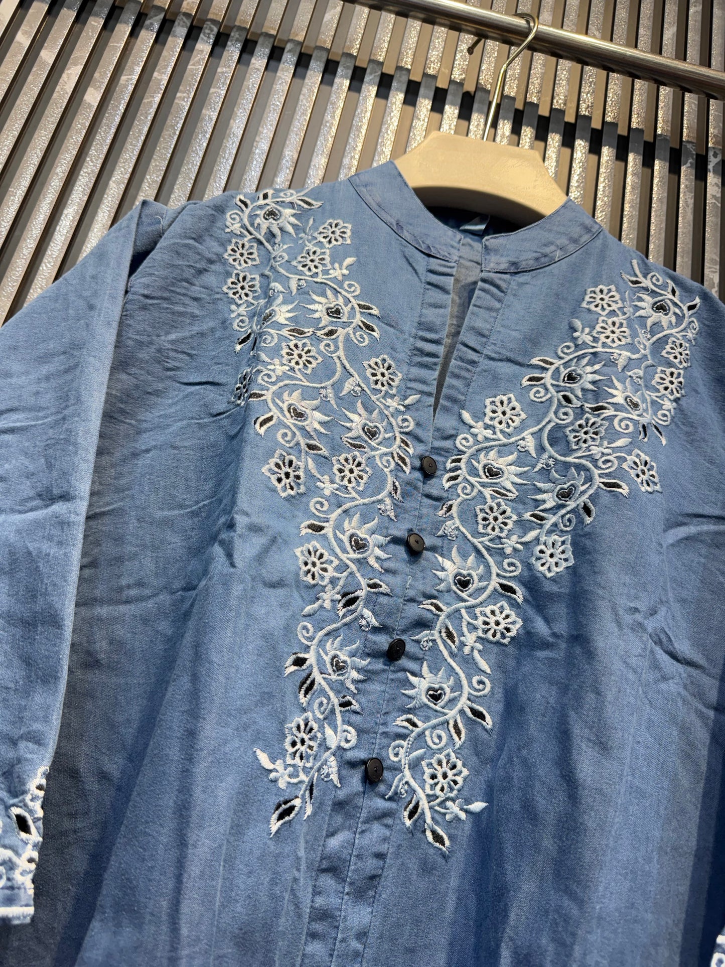 10008✨So Presenting Beautiful outfit Dainm cod set with embroidery ❤️