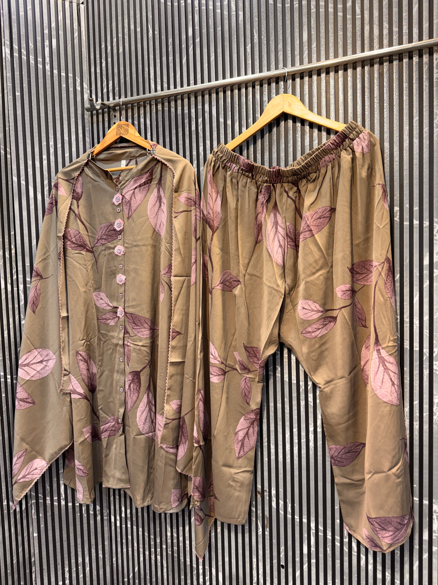 🌸 Beautiful Printed Co-ord Set with Dupatta (Size: 8XL / 62)