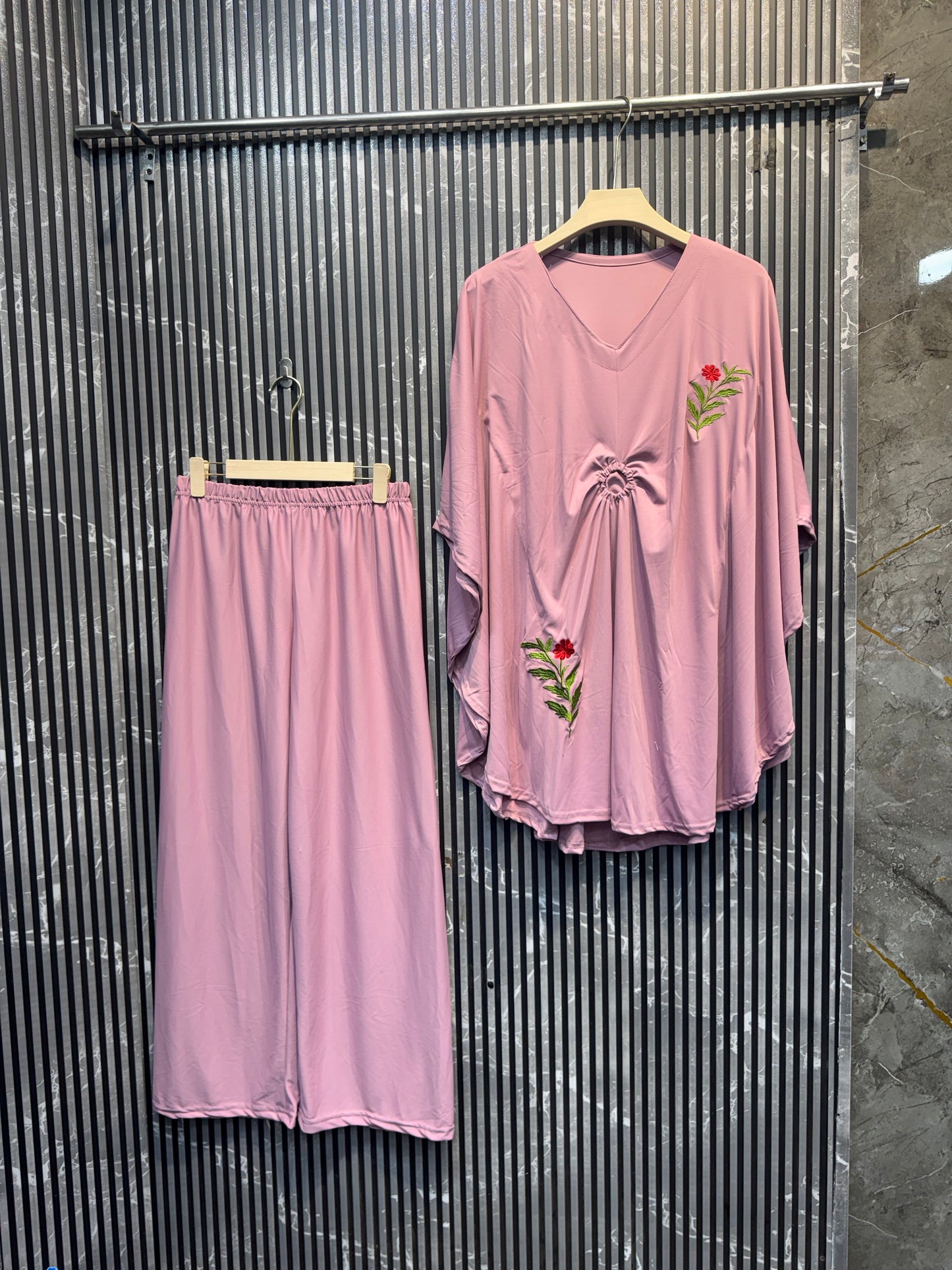 Code10002 ❣️So presenting beautiful, aabaya cod set ❤️