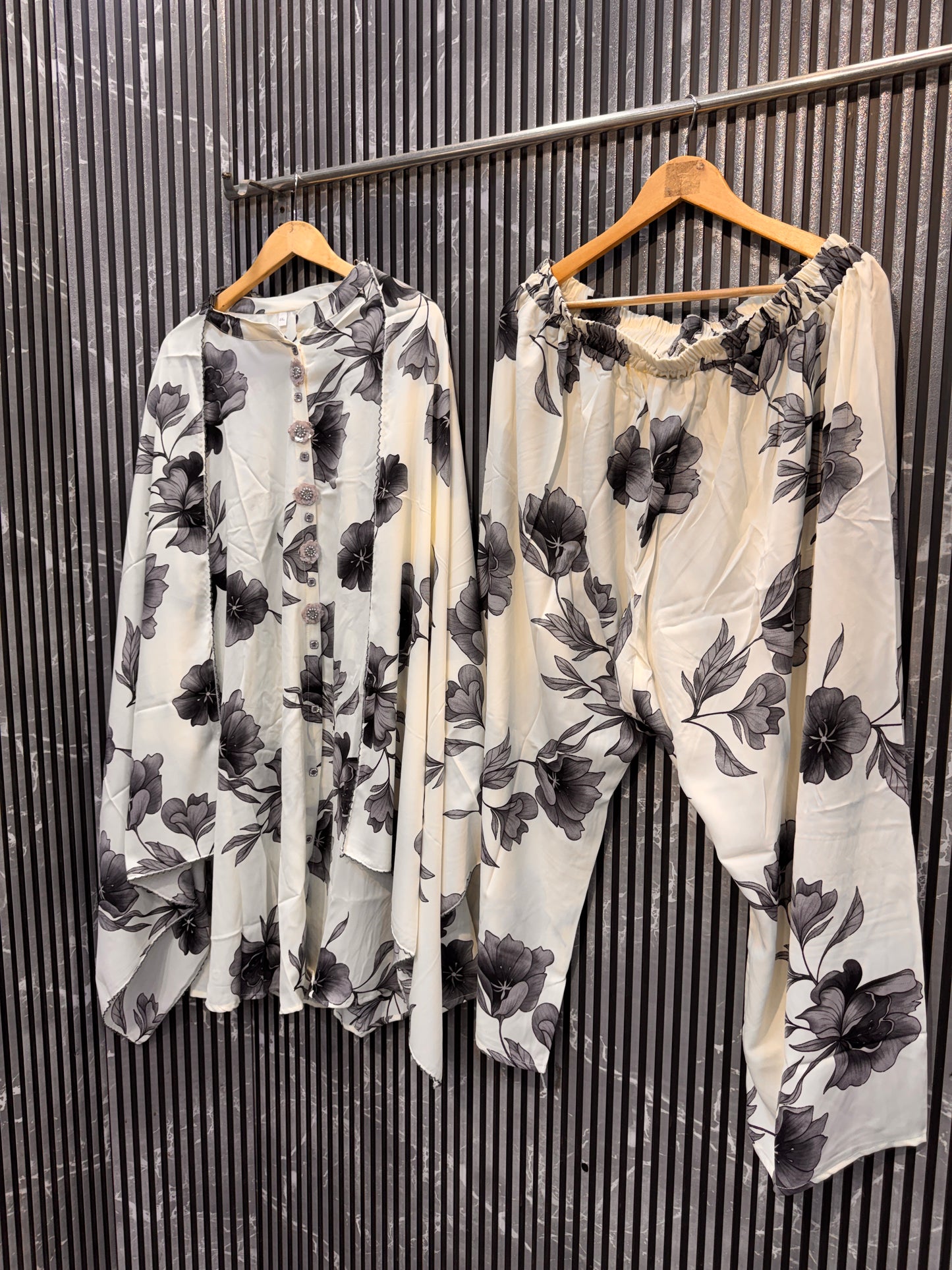 🌸 Beautiful Printed Co-ord Set with Dupatta (Size: 8XL / 62)